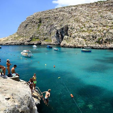 Apartamento Seafront Penthouse With Terrace In Xlendi, Gozo Exterior foto