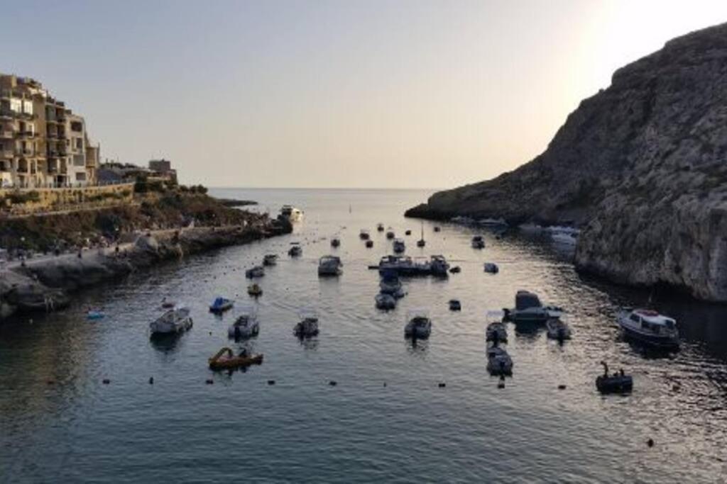 Apartamento Seafront Penthouse With Terrace In Xlendi, Gozo Exterior foto
