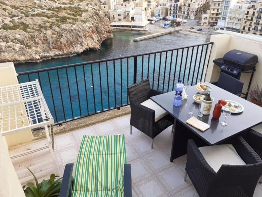Apartamento Seafront Penthouse With Terrace In Xlendi, Gozo Exterior foto