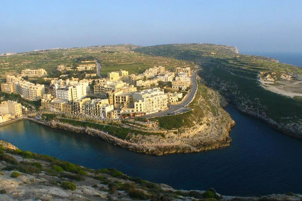 Apartamento Seafront Penthouse With Terrace In Xlendi, Gozo Exterior foto